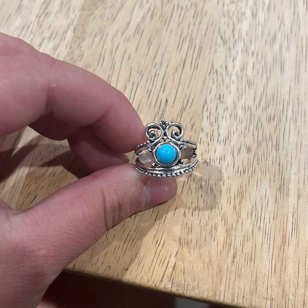 5 for $10 Vintage silver ring with blue stone